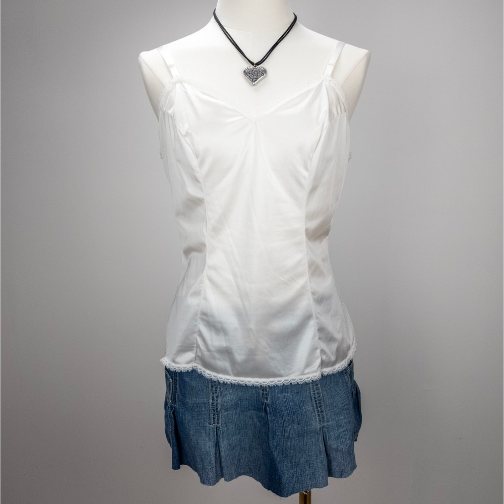 Vintage Vanity Fair White Nylon Camisole - Lace Trim Slip Tank‎